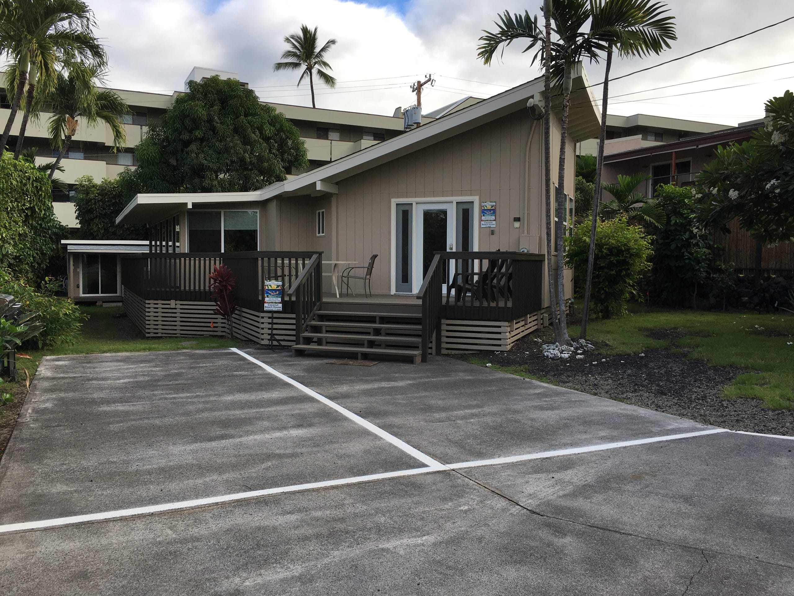 Home in Kailua · ★4.89 · 2 bedrooms · 4 beds · 2 private baths - Image 6