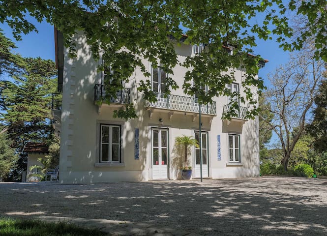 Luxurious royal estate in historic Sintra paradise