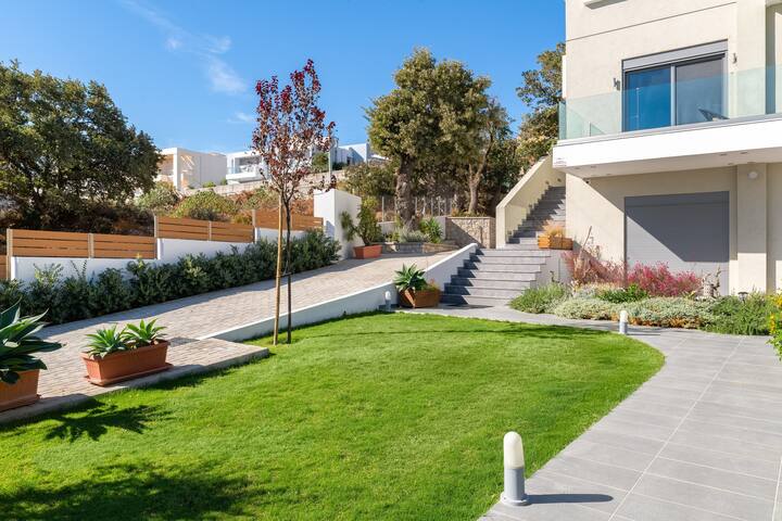 Terpsis Pool Villa gallery image 4