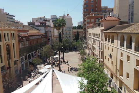 Popular Airbnb listing: Los Palomitos Square, Historic Center. VT-47255-V in Gandia