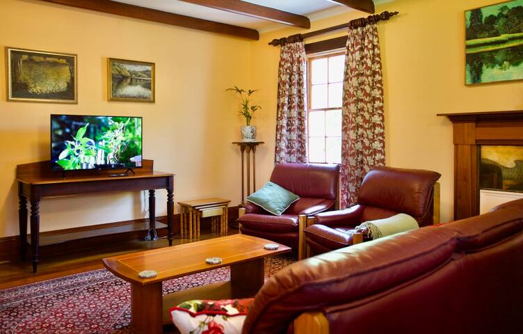 Briar Lane House gallery image 2