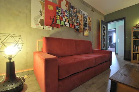 Popular Airbnb listing: Jazzappart, Jazz & Apartment ⭐️⭐️⭐️ in Gentilly