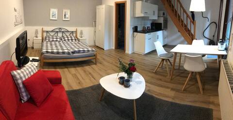 Holiday cottage in Jever, central, sleeps 2 persons.