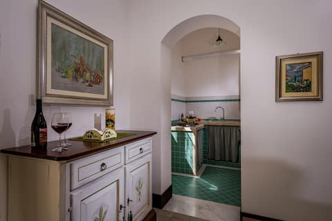 Popular Airbnb listing: Borgo la Madrice Green Apartment in Castellammare Del Golfo
