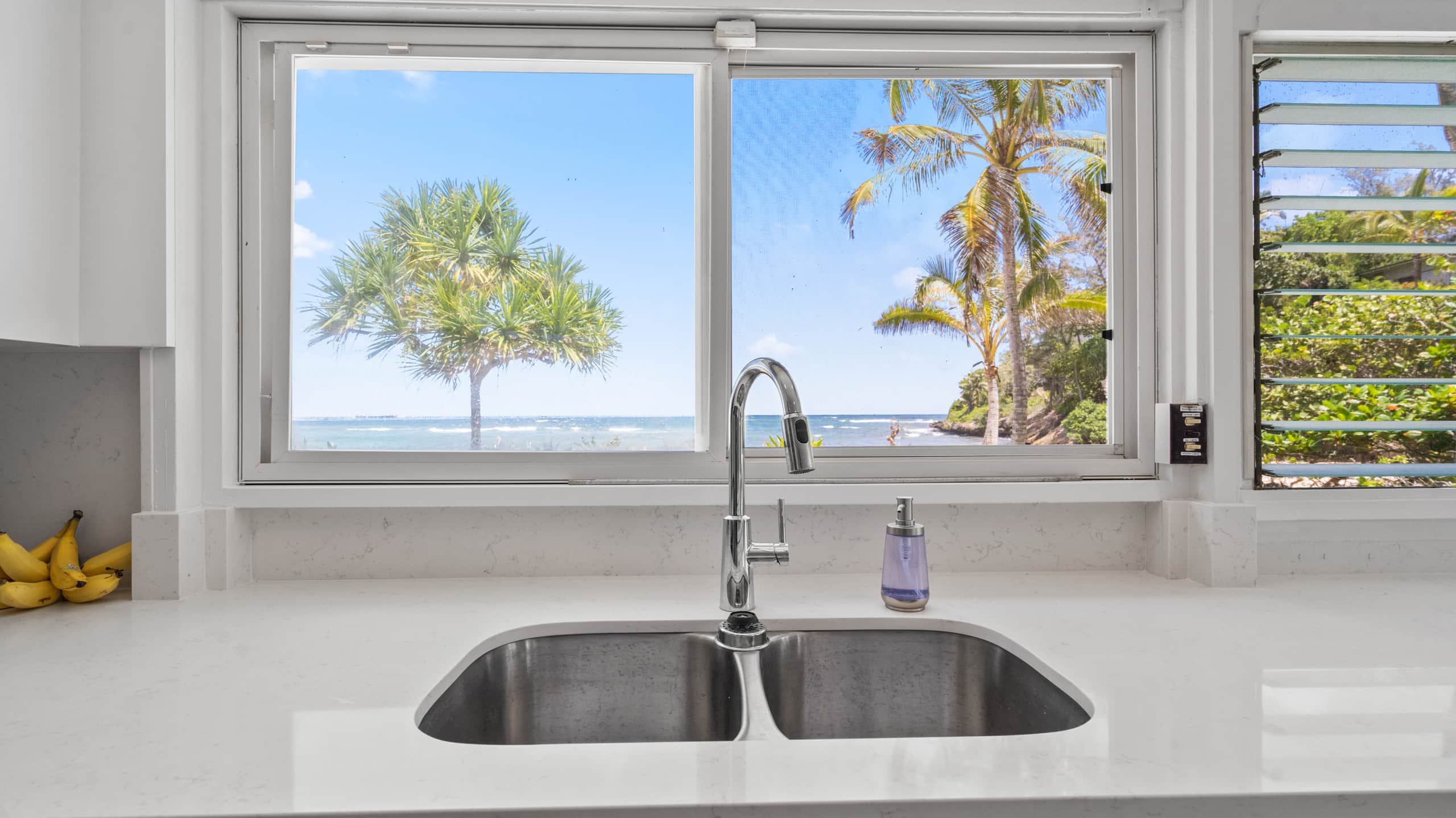Beachfront Cottage on Oahu's North Shore | Laie - Image 7