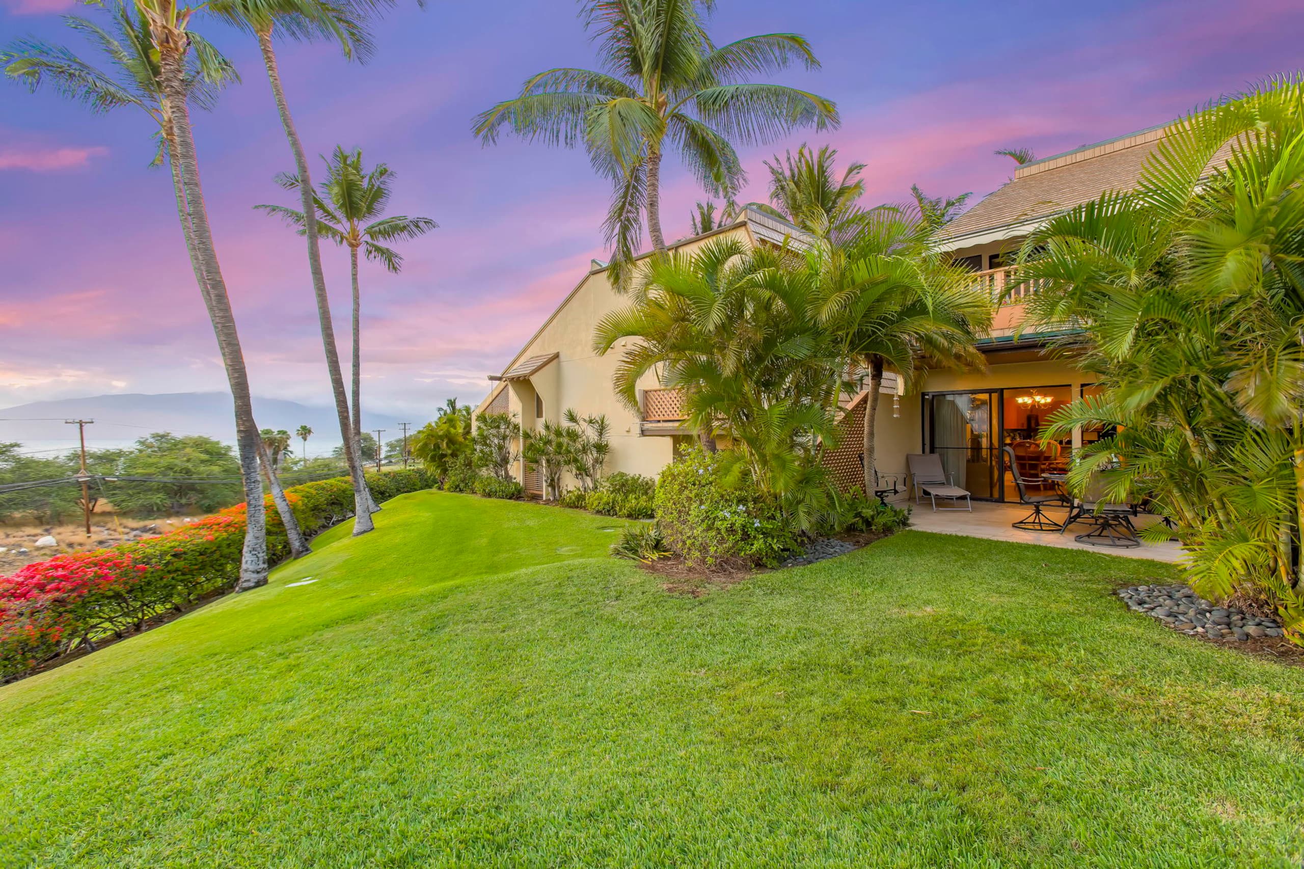 Condo in Kihei · ★4.97 · 1 bedroom · 2 beds · 2 baths - Image 23