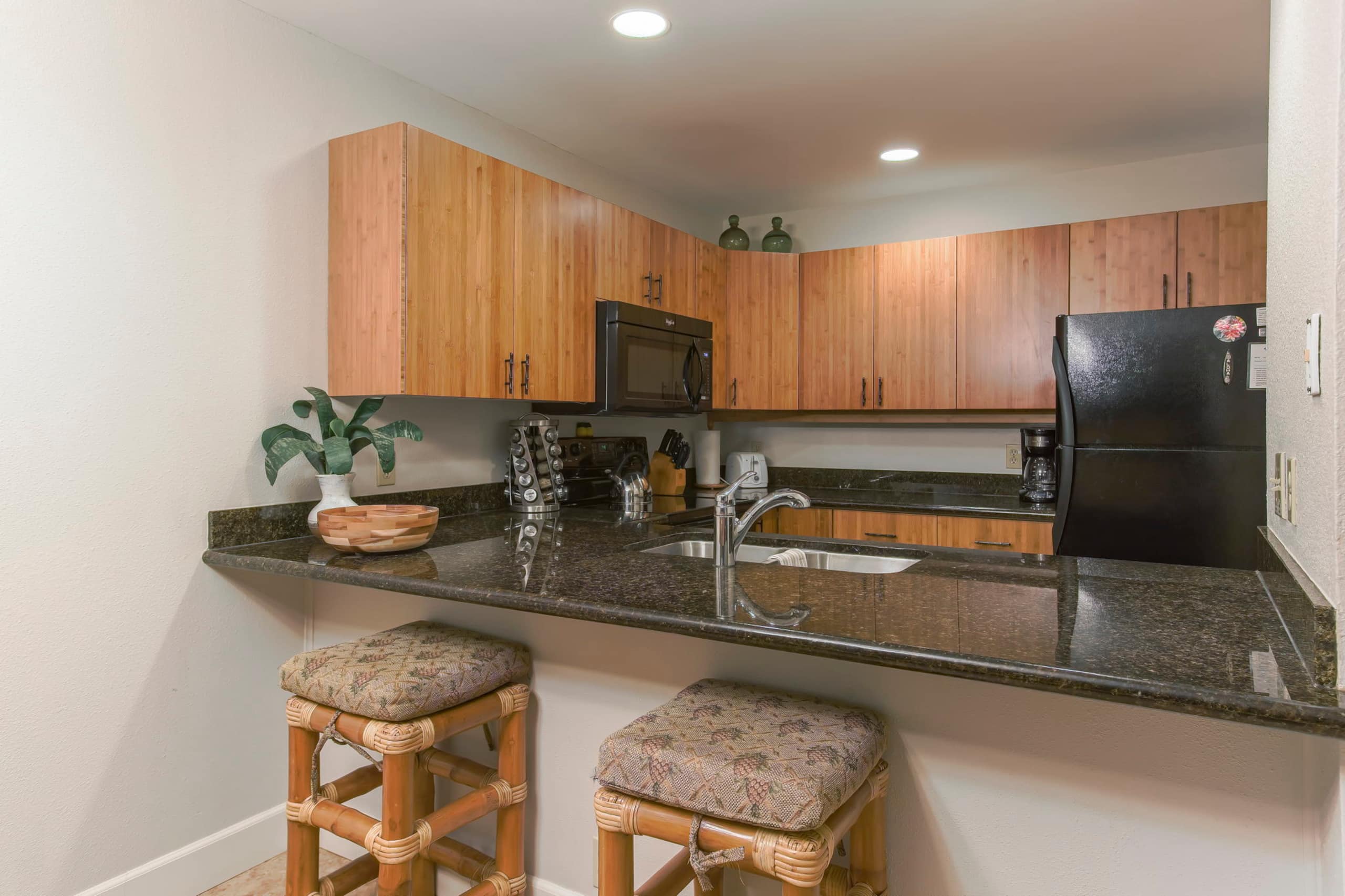 Condo in Kihei · ★4.97 · 1 bedroom · 2 beds · 2 baths - Image 4