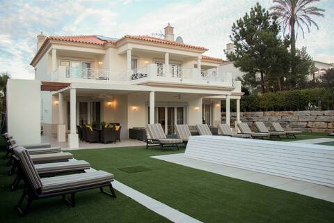 Villa Alicia | A Luxury Getaway in Villa Sol