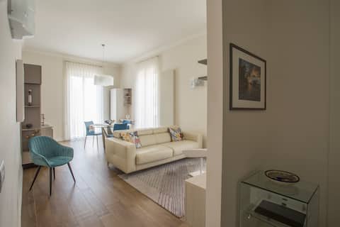 Top Airbnb: The House of Nausicaa - Vespero in Reggio Di Calabria