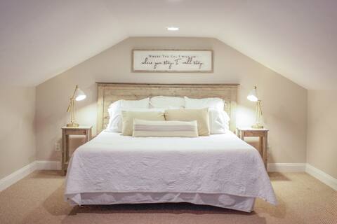 Large 5BR + King + Hot Tub + Cold Plunge + LECOM