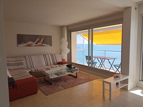Airbnb performant: Beautiful apartment facing the sea à Les Sables D'olonne