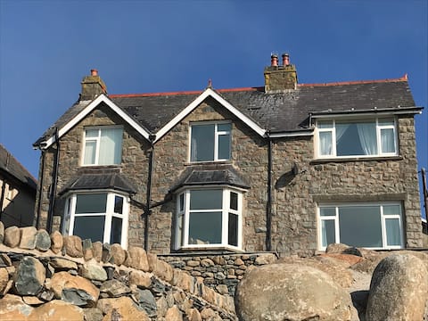 Brig-Y-Don Sea View 3-Bed House in Barmouth