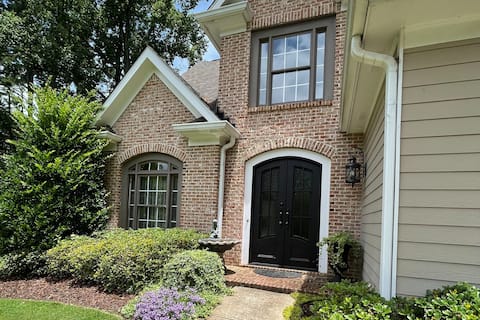 Successful Airbnb property: Lake Lanier Islands House Rental in Buford