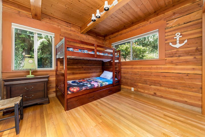 triple twin bunk beds on main level.