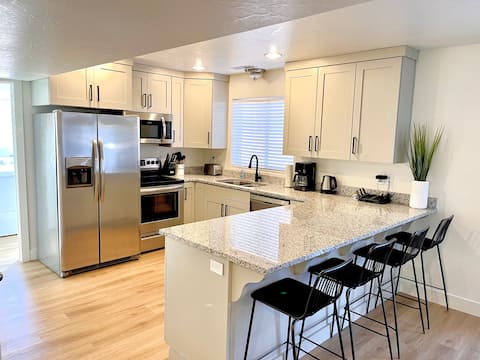 Newly Remodeled Home Near Zion - Outdoor Grill
