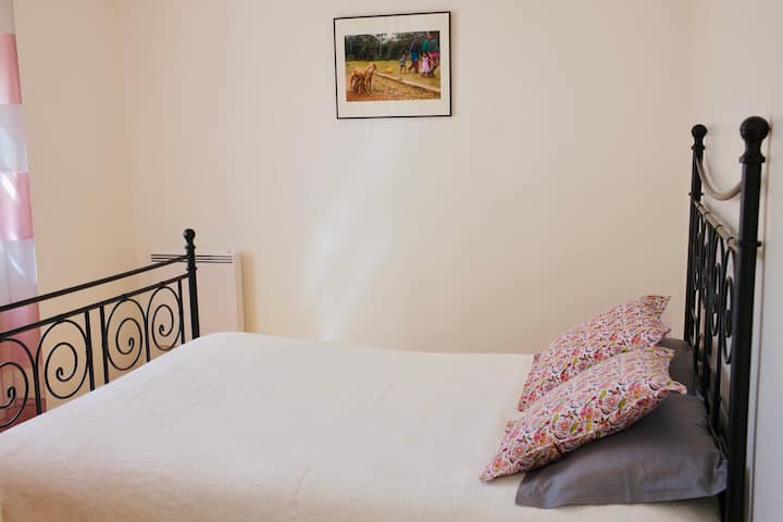 საძინებელი 1