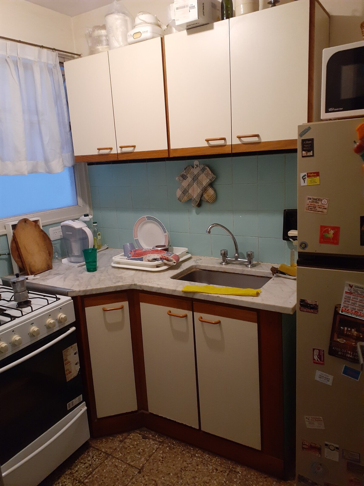 Quarto individual em apartamento familiar de 3 ambientes em Belgrano