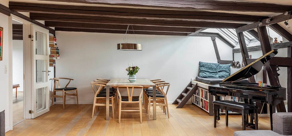 175 m2 Modern Loft with private terrace gallery image 4