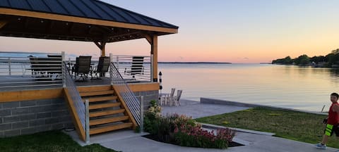 Chaumont NY Sleeps 15 Waterfront Pt Salubrious