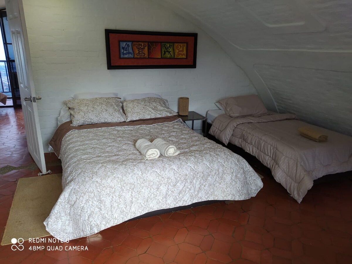 Cuarto principal, con toda la comodidad para la familia.