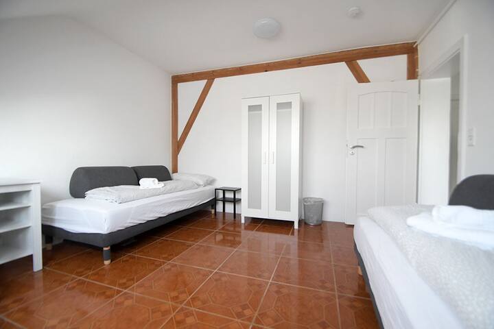 5 r 8 Beds One Group Near Airport Opel Darmstadt Apartments For Rent In Morfelden Walldorf Hesse Germany