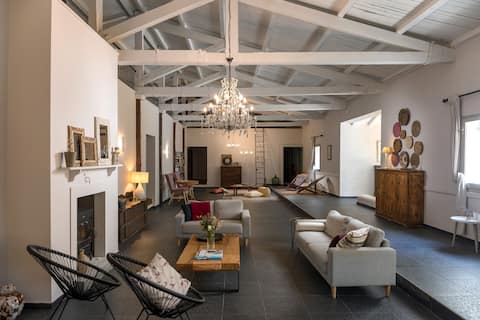 Luna Inn B&B (Sage)