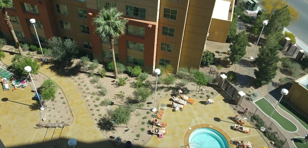 The View Over Vegas, Suite 2BR