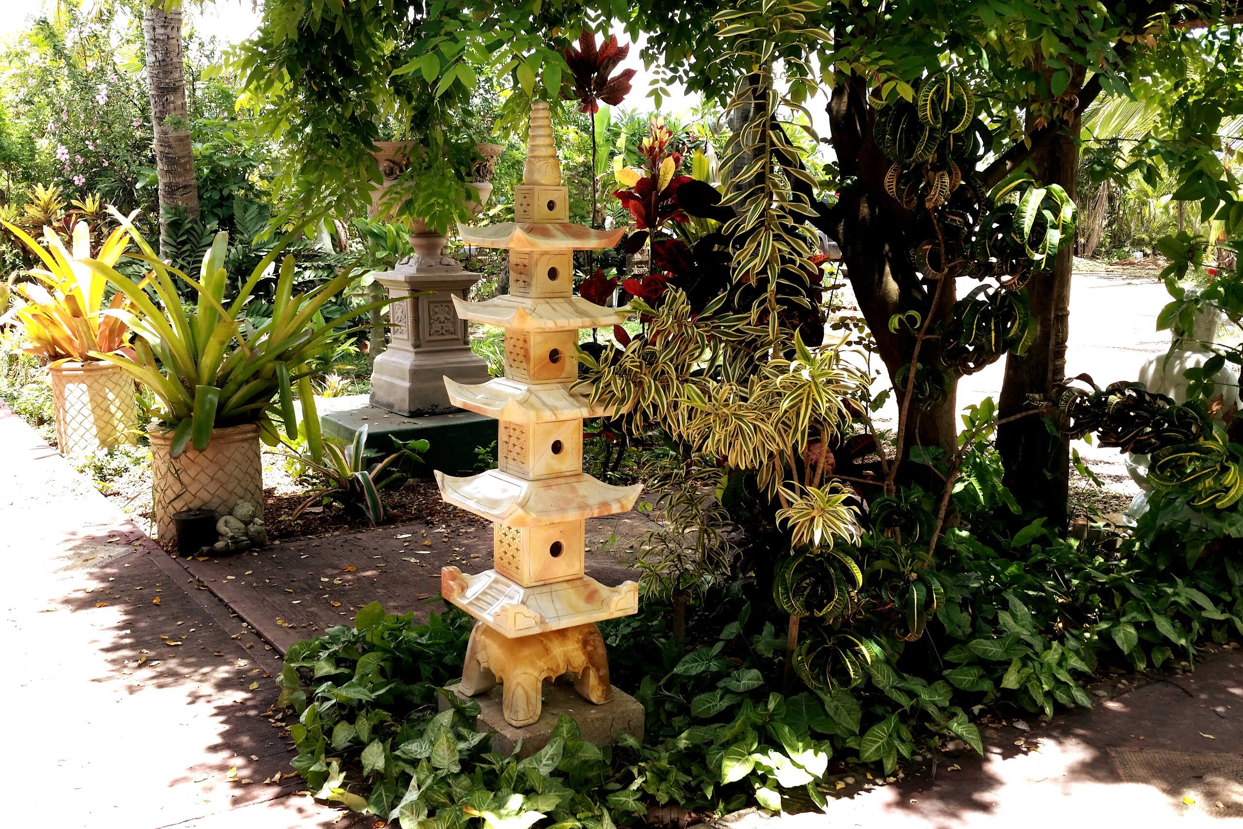 Distinctive 1 BR w/lanai 5 min to beach - Photo 27