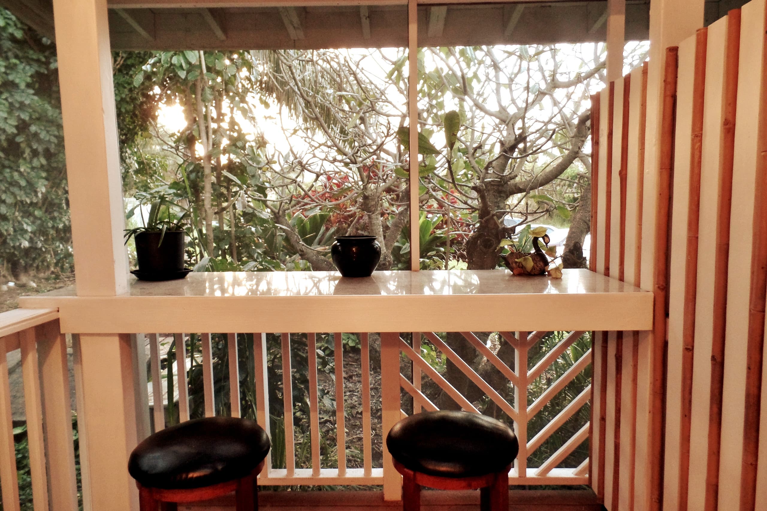 Distinctive 1 BR w/lanai 5 min to beach - Photo 6