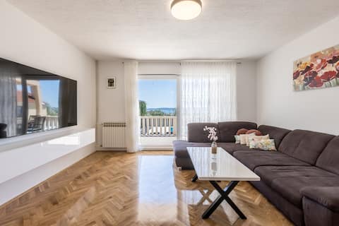 Popular Airbnb listing: Villa Iva in Kaštel Novi