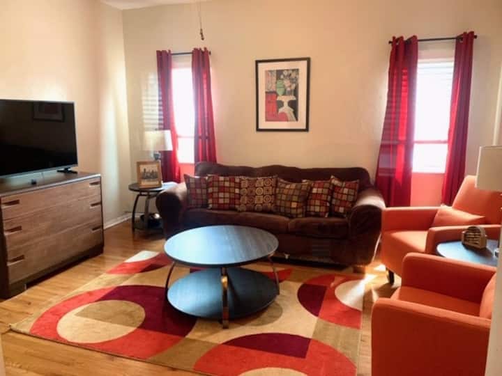 Renovated 2BR Near Children's Hospital w/Parking Apartments for Rent