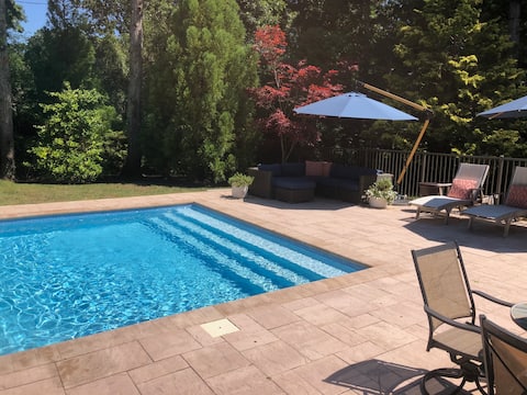 Stylish Oasis, Gorgeous Pool, Private Beach Access