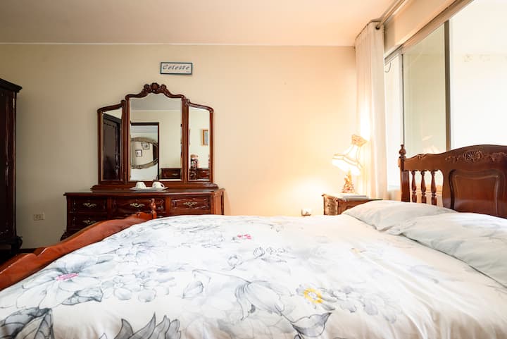 #2 Luis XV-style room in front of the park