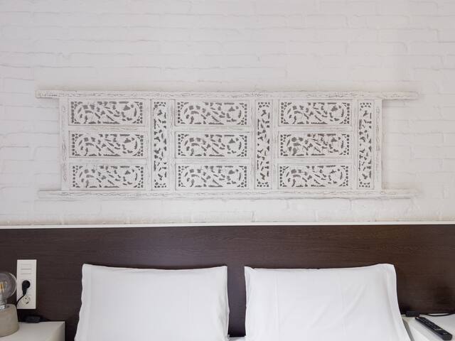 Superior Apartment By Gaudi EnjoyBCN Apts gallery image 5