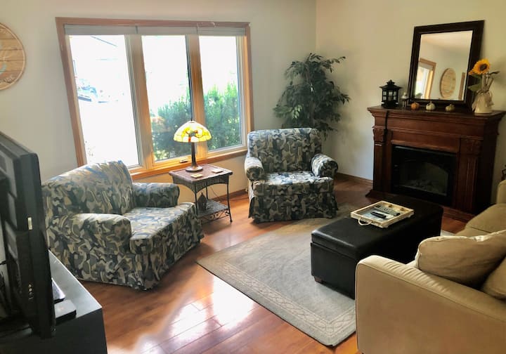 Spacious, private cottage in charming beach town Cottages for Rent in