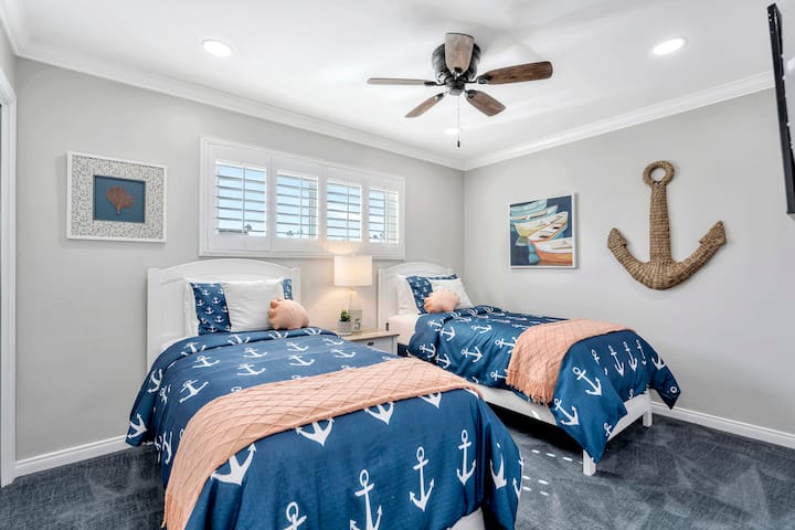 1er dormitorio con dos camas individuales 