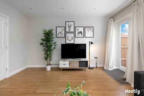 Rabbit Place, Fantastic House - by Hostly
