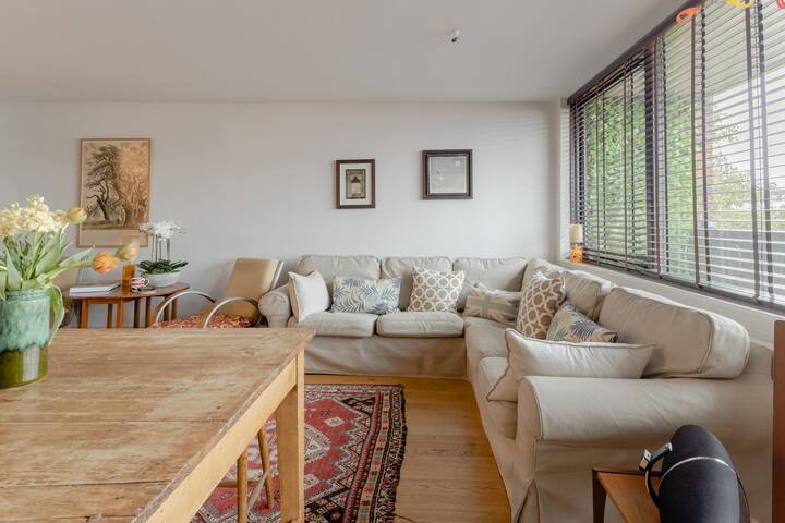 Stunning Notting Hill 3 bed (2) gallery image 3
