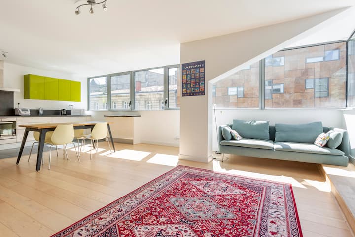 Appartement Cosy Et Atypique - Terrasse & Parking - Bordeaux
