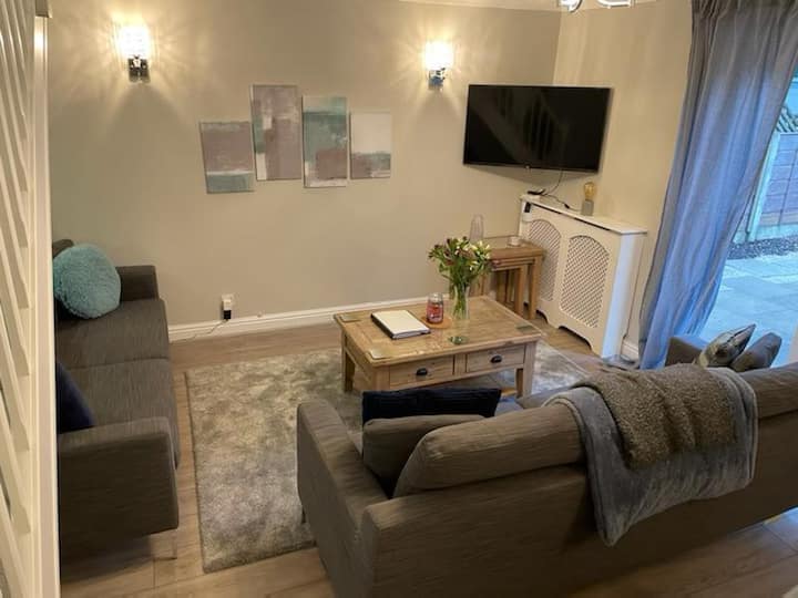 Knutsford Holiday Rentals & Homes England, United Kingdom Airbnb