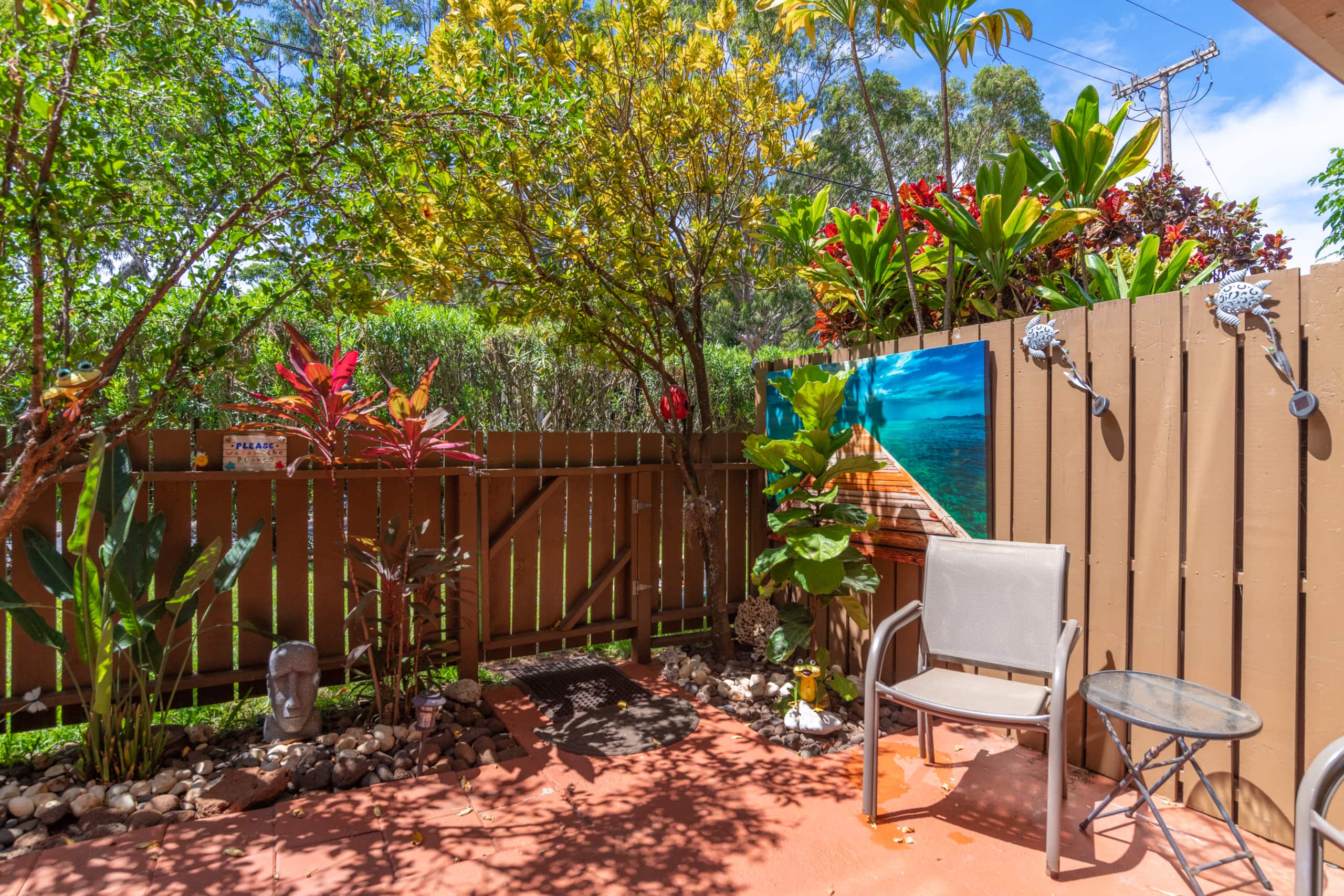Townhouse in Lahaina · ★4.64 · 2 bedrooms · 2 beds · 2 baths - Image 13