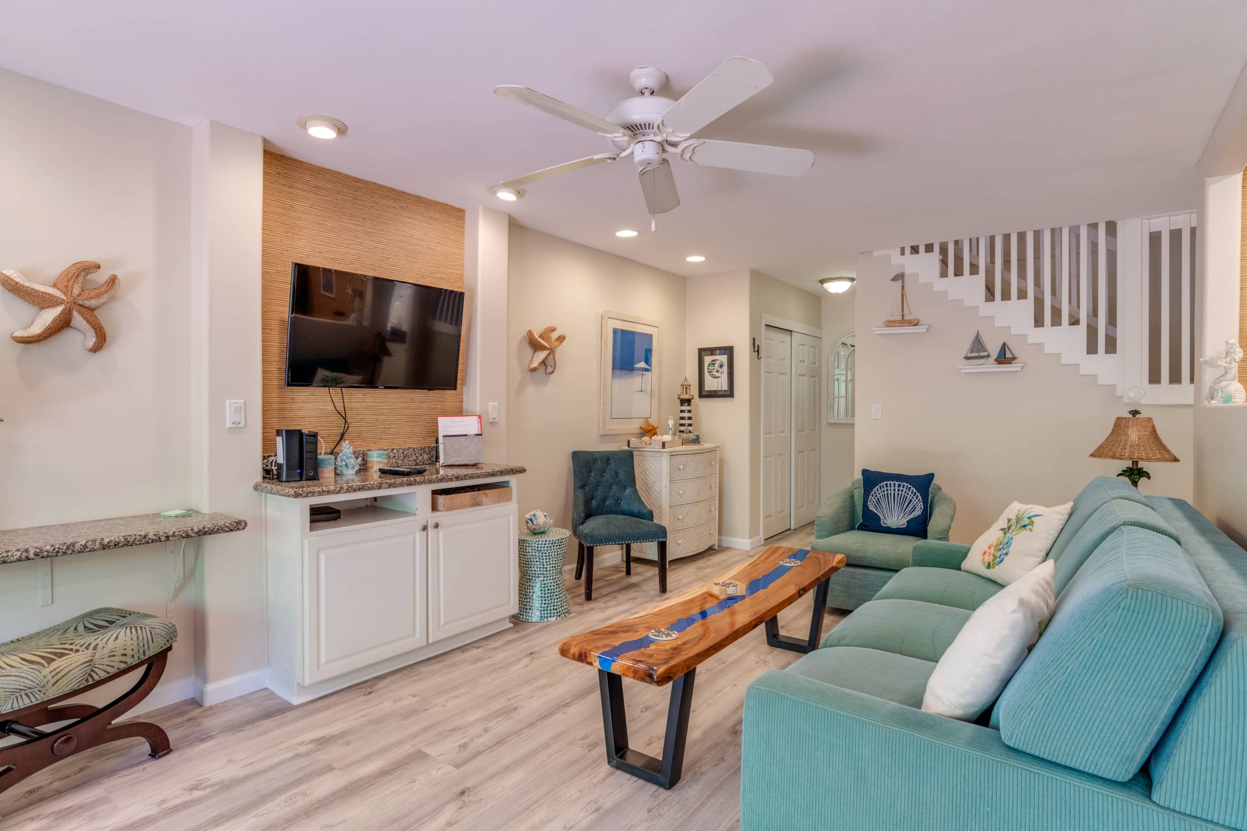 Townhouse in Lahaina · ★4.64 · 2 bedrooms · 2 beds · 2 baths - Image 6