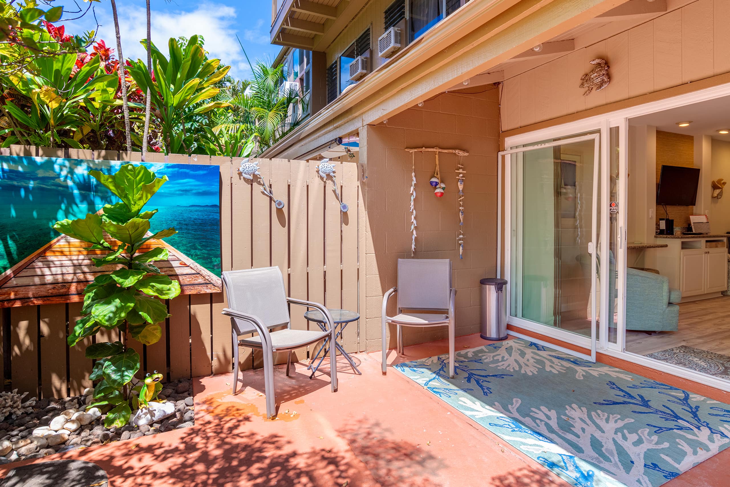 Townhouse in Lahaina · ★4.64 · 2 bedrooms · 2 beds · 2 baths - Image 2