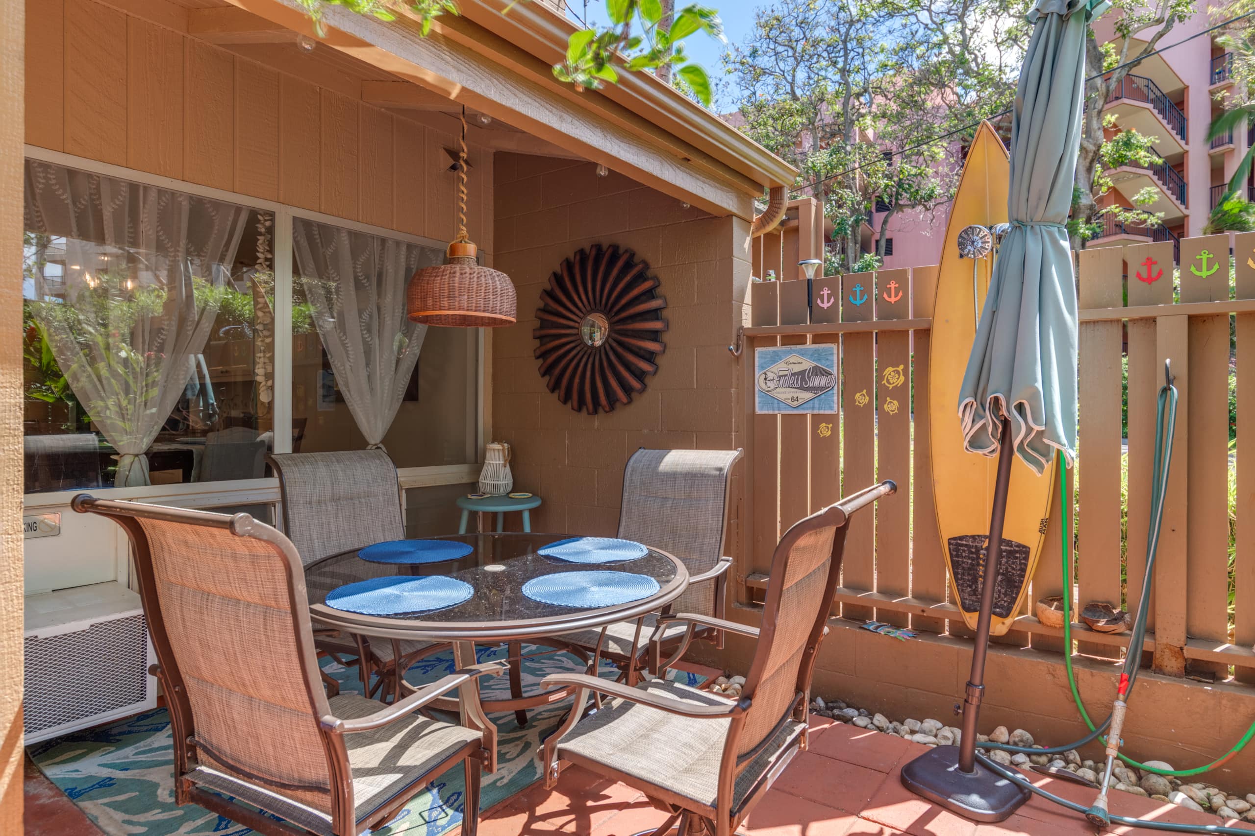Townhouse in Lahaina · ★4.64 · 2 bedrooms · 2 beds · 2 baths - Image 12