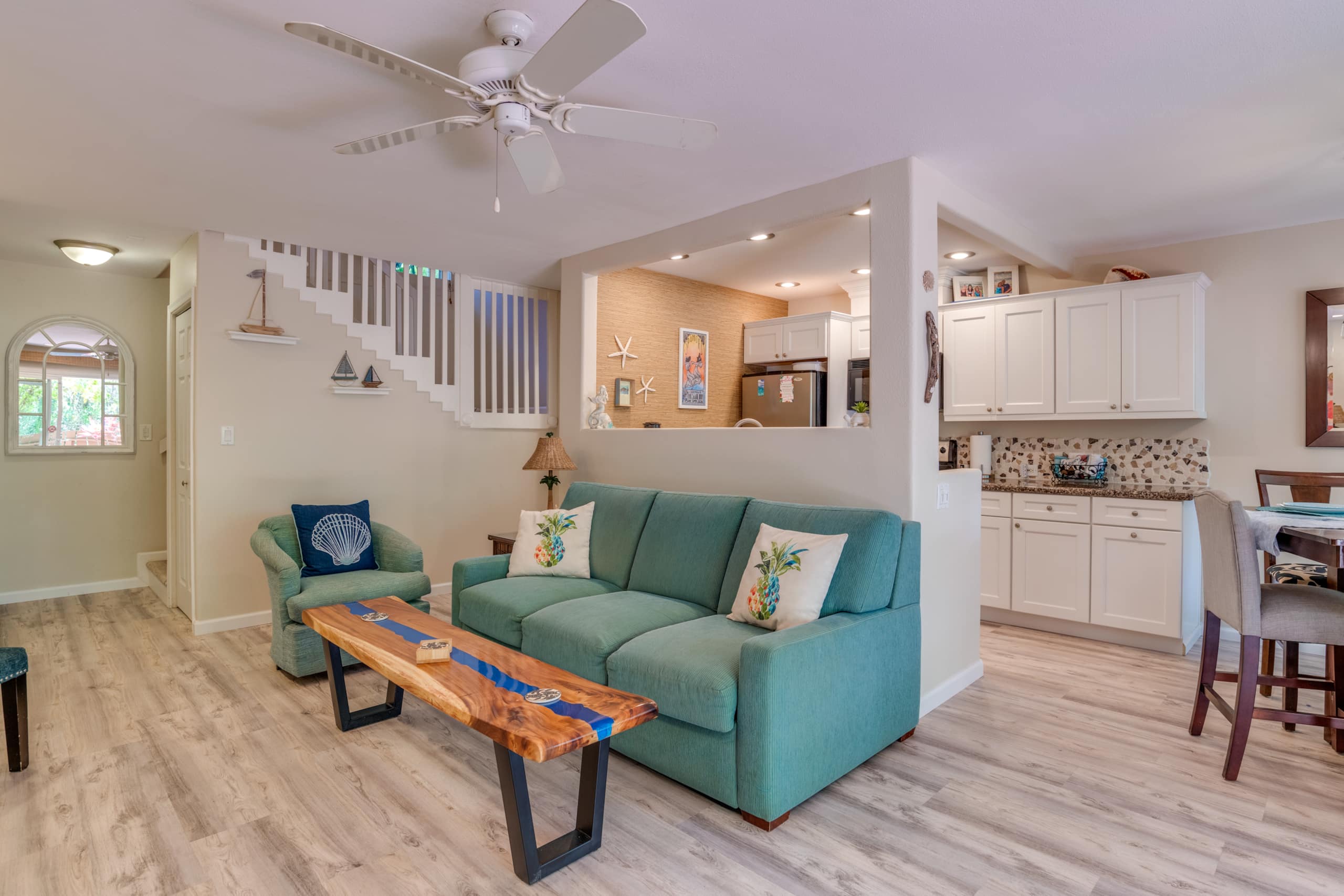 Townhouse in Lahaina · ★4.64 · 2 bedrooms · 2 beds · 2 baths - Image 7