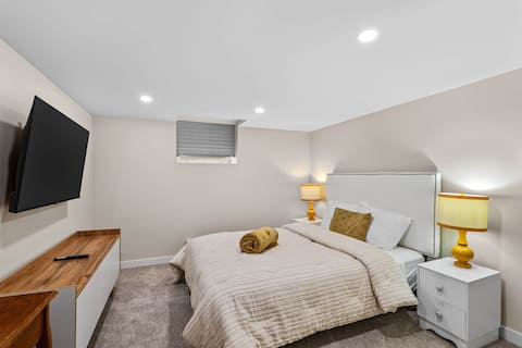 West End Retro Retreat