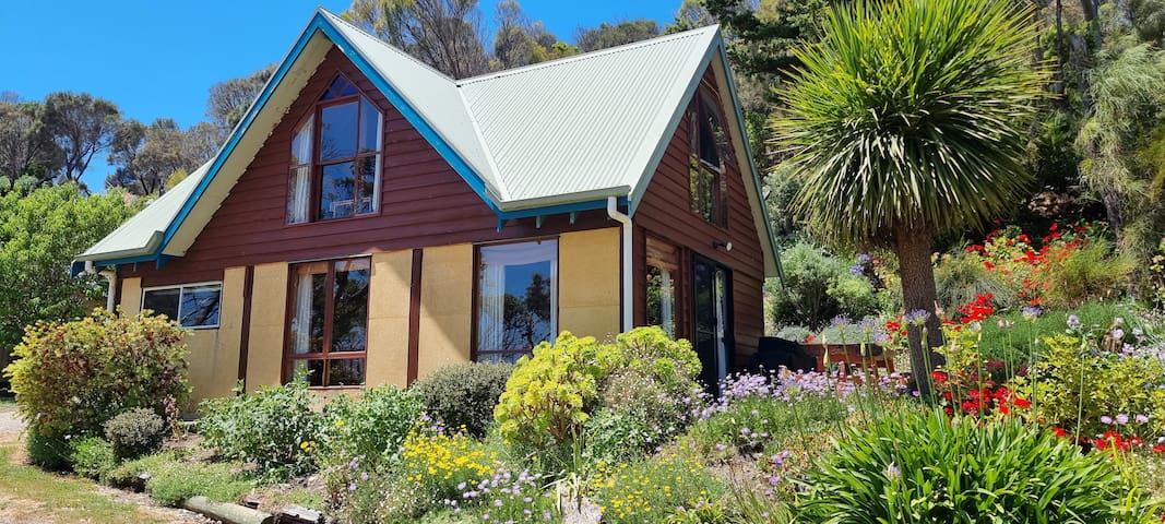 Eastern Reef Cottage