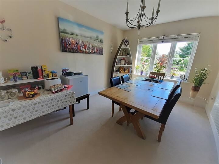 Bognor Regis Holiday Rentals & Homes England, United Kingdom Airbnb