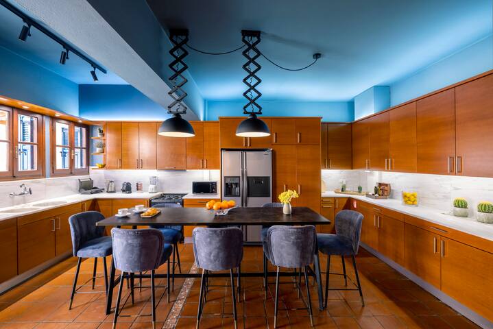 Live Your Myth Under The Acropolis@Plaka gallery image 3