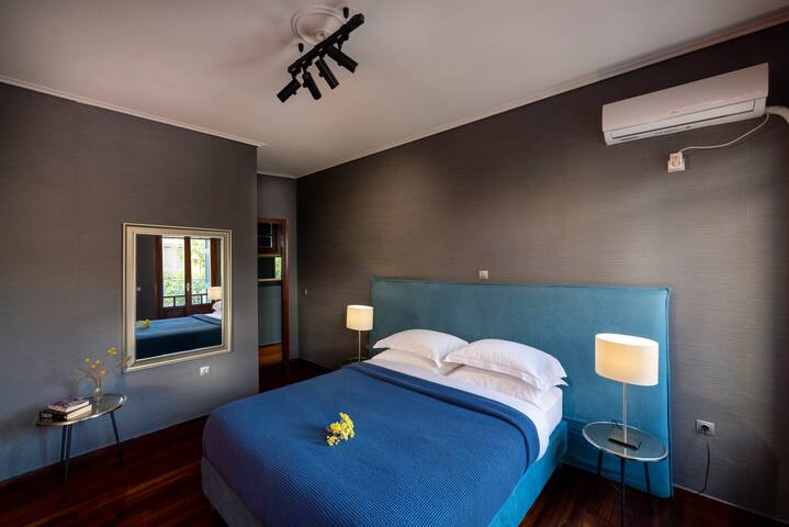 Live Your Myth Under The Acropolis@Plaka gallery image 5